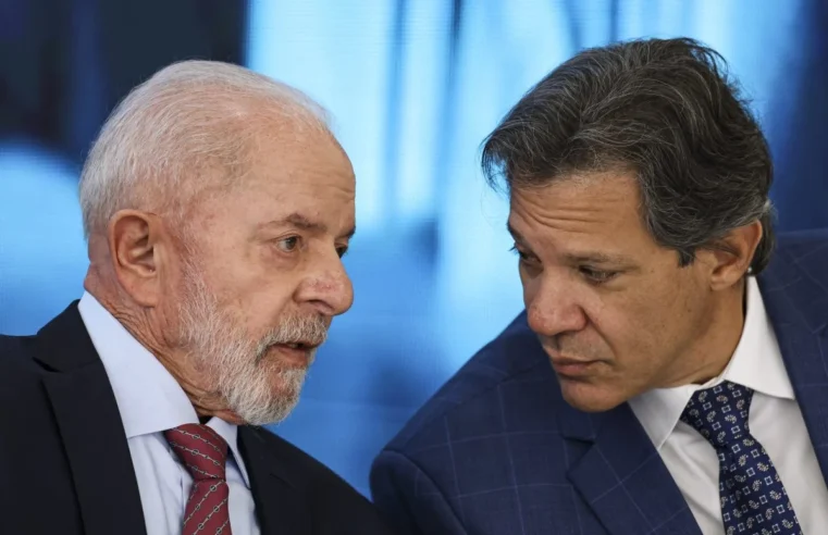 Governo Lula revoga norma da Receita sobre Pix e movimentação financeira.